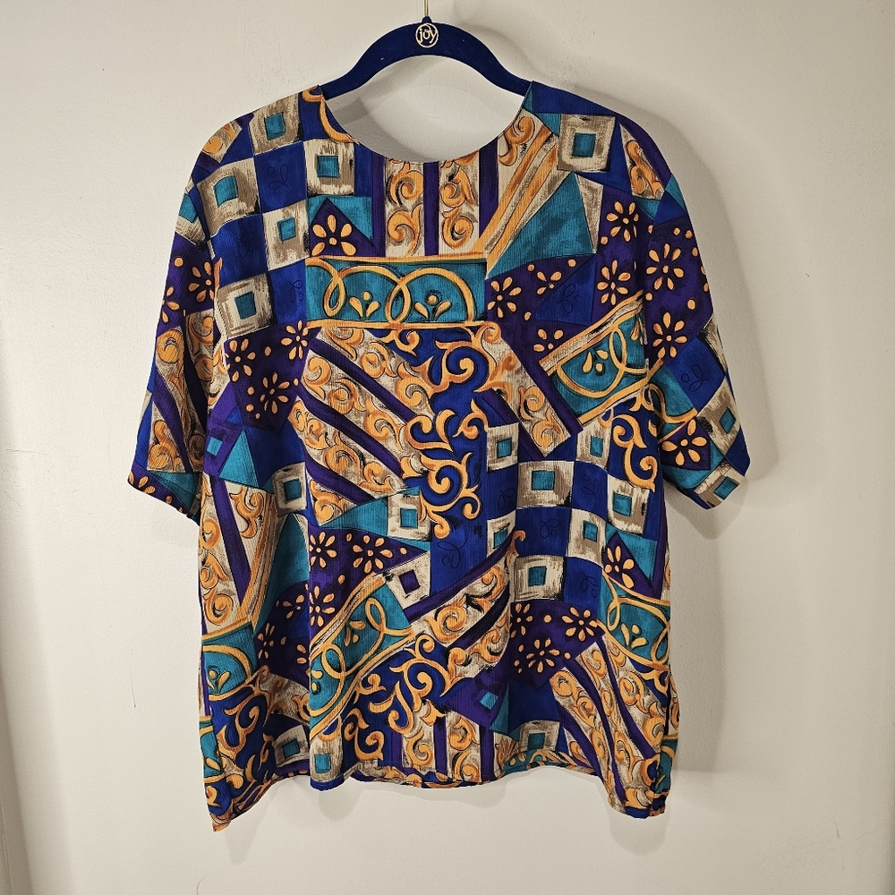 Women Vintage Ship N Shore color block top in a size 16